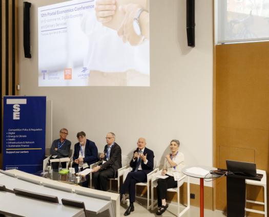 Photo la poste conference 2024